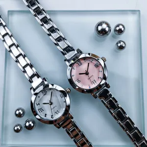 Montre quartz pour femme bracelet acier inoxydable elegante montre bracelet casual