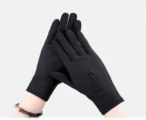 Detailed view of summer thin sun protection gloves, featuring elegant floral embroidery.
