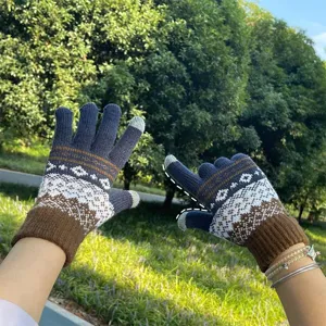 Stylish winter knitted touchscreen gloves for women, warm outdoor cycling thermal gloves.