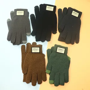 Winter touch screen knit gloves for men and women, thick warm thermal windproof gloves.
