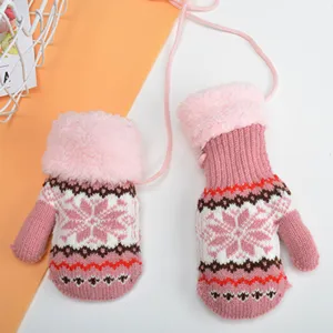 Kinder Winter warme gefütterte Strickfäustlinge mit Kordel und süßem Schneeflockenmuster.