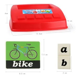 Jeu d'apprentissage de vocabulaire anglais pour enfants avec plateau cartes et blocs de lettres
