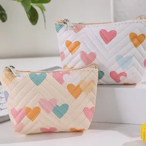 Cute leather coin purse cosmetic bag portable heart pattern mini organizer pouch for daily use