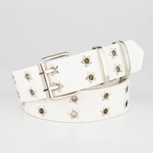Cintura punk in pelle PU bianca con doppia fibbia ad ardiglione e dettagli occhielli stella.