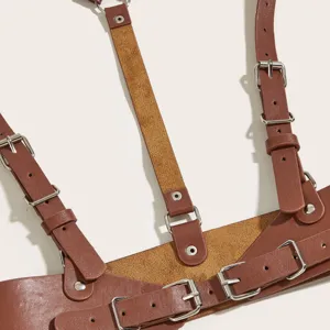 Cintura imbracatura in pelle marrone stile punk con fibbie in metallo per donne regolabile.