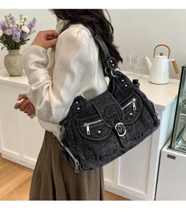 Vintage washed denim shoulder bag for women, large capacity retro hobo handbag with multi pockets.