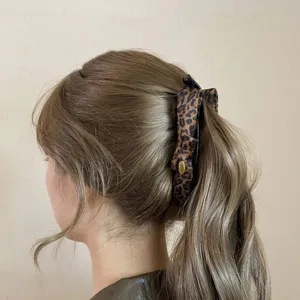 Leopard print bow hair claw clip elegant retro ponytail holder for women daily hair styling