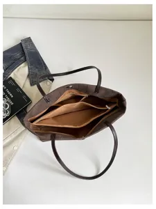 Borsa a tracolla marrone con stampa coccodrillo per donna, grande borsa con scomparti.