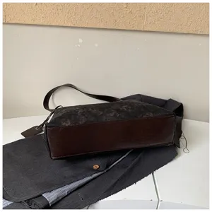 Retro leopard print schoudertas voor vrouwen, grote herfst commuter handtas stijlvol.