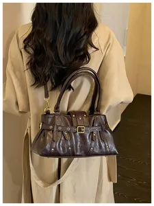Bolso de hombro de moto vintage para mujer, elegante bolso Boston con tachuelas y hebillas.