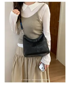 2026 Autumn minimalist women underarm shoulder bag, stylish casual dumpling tote purse.