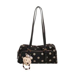 Sac à épaule noir à pois pour femmes, sac cabas élégant avec pendentif ours mignon.