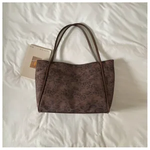 Vintage casual brown leopard print tote bag, large capacity stylish shoulder bag for women.