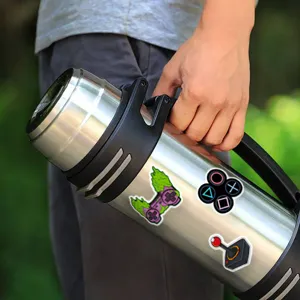 Pack di adesivi da gioco in vinile impermeabile per bottiglie d'acqua e skateboard.