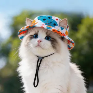 Süßer Haustier Fischerhut mit buntem Print und verstellbarem Kinnriemen für Hunde und Katzen