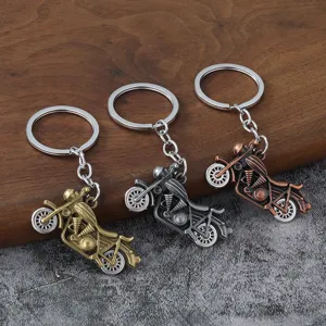 Retro Zinc Alloy Motorcycle Keychain For Men Street Hip Hop Distressed Metal Bike Pendant Key Ring Accessory Gift For Bikers
