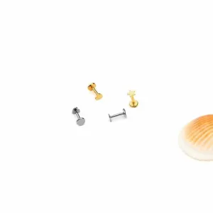 Piercing in acciaio inossidabile con dettagli a cuore e stella, ideali per orecchio o labbro.