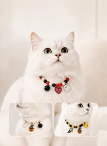 Süße Halloween Katzen Halskette Haustier Halsband mit Anhängern für kleine Katzen Zubehör Detail