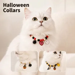 Süßes Halloween Haustierhalsband für Katzen und kleine Hunde mit bunten Perlen und Anhängern.