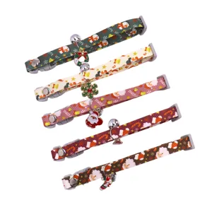 Jolis lots de colliers de Noël pour animaux avec cloches mignonnes pour chats et petits chiens.