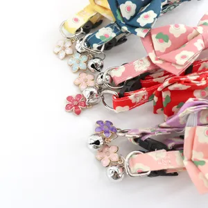 Floral bow pet collar with bell and cute flower charm for cat and dog accessories new style