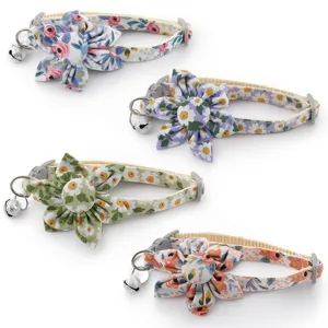 Pet Collar Daisy Floral Bowknot Bell Cute Cat Dog Neck Strap Adjustable Safety Buckle Pet Accessories