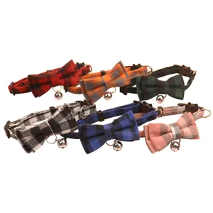 Collier chat chien carreaux nœud papillon boucle sécurité cloche vue principale