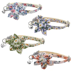 Cute floral cat and dog collar with bell and daisy flower decoration, comfortable pet accessory