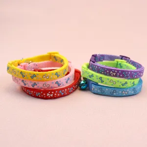 Nylon Haustier Halsband verstellbar niedlich Knochen Druck Katze Hund mit Glocke bunt