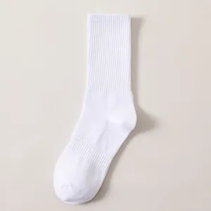 High quality white crew socks, comfortable solid color athletic socks for daily wear.