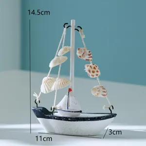 Mini mediterranes Segelschiff Ornament aus Holz mit Muscheln, Tischdekoration, 14.5cm