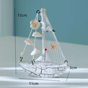 Mediterranes Mini-Segelboot Ornament mit Muscheln und Möwe Modell für Heimdekoration 15x11cm