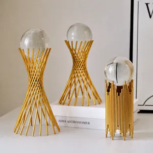 Bola de cristal de lujo nordico soporte de alambre metalico decoracion de escritorio