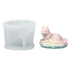 Siliconen mal voor DIY geurkaarsen en gipsornamenten met een schattige liggende wolf.