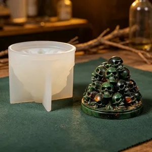 Halloween Totenkopf Haufen Silikonform und fertige Kerzen Deko Set fuer Heimdekoration Handwerk.