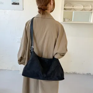 Sac bandoulière en suédine vintage pour femme, grande capacité minimaliste sac casual fourre-tout.