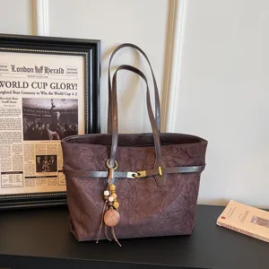 Large capacity brown vintage tote bag for women stylish casual shoulder bag daily use