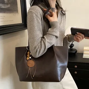 Bolso tote marrón retro de gran capacidad, bolso de hombro informal minimalista para el trabajo.