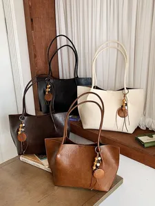 Bolso tote vintage de gran capacidad en cuero PU con colgante de cuentas de madera