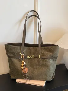 Large capacity shoulder tote bag for women, stylish casual niche design autumn handbag new.