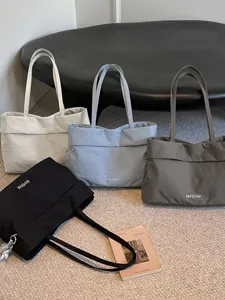 Borsa shopper grande capacità casual da donna borsa a tracolla minimalista per il lavoro