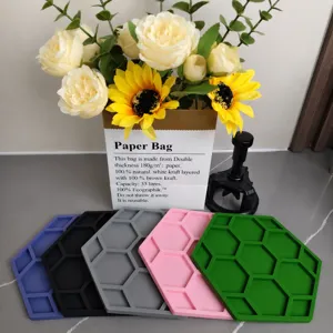 Silicone hexagonal heat insulation mat multi-color honeycomb design durable kitchen coaster.