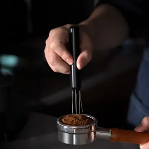 Ανοξείδωτο Ατσάλι Διανομέας Βελόνας Καφέ Espresso Τύπου Press Αυτόματο Αναδιπλούμενο Εργαλείο WDT Για Barista