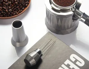 Ensemble professionnel de distribution d'espresso avec aiguille et support de tamper