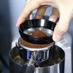 Δακτύλιος δοσολογίας καφέ αλουμινίου 53mm 58mm γενικό εργαλείο διανομής σκόνης.