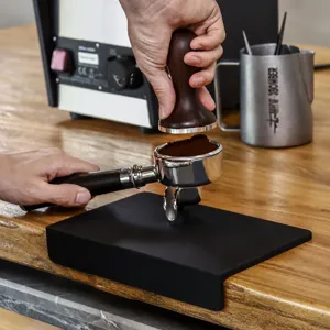 Tappetino pressa caffè in silicone antiscivolo protezione bancone bar per portafiltro