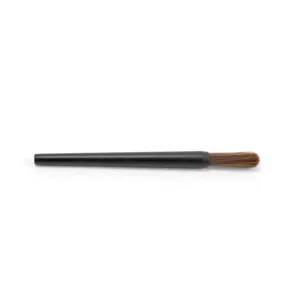 Brosse de nettoyage pour moulin a cafe avec poils resistants pour enlever la poudre efficacement.