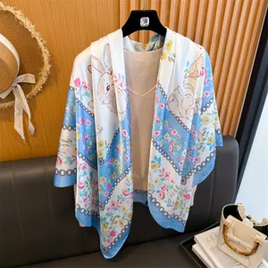 Imprimé floral lapin foulard carré 130cm en soie artificielle, élégante écharpe de soleil.