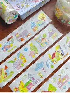 Decoratieve washi-tape met kleurrijke handgetekende schattige huisjes en natuurmotieven.