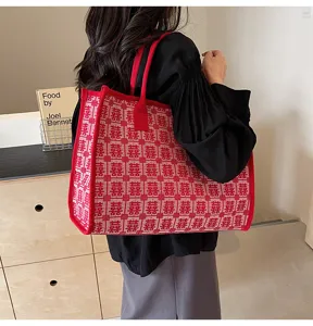 Red knit double happiness tote bag, stylish large capacity wedding shoulder bag for women.